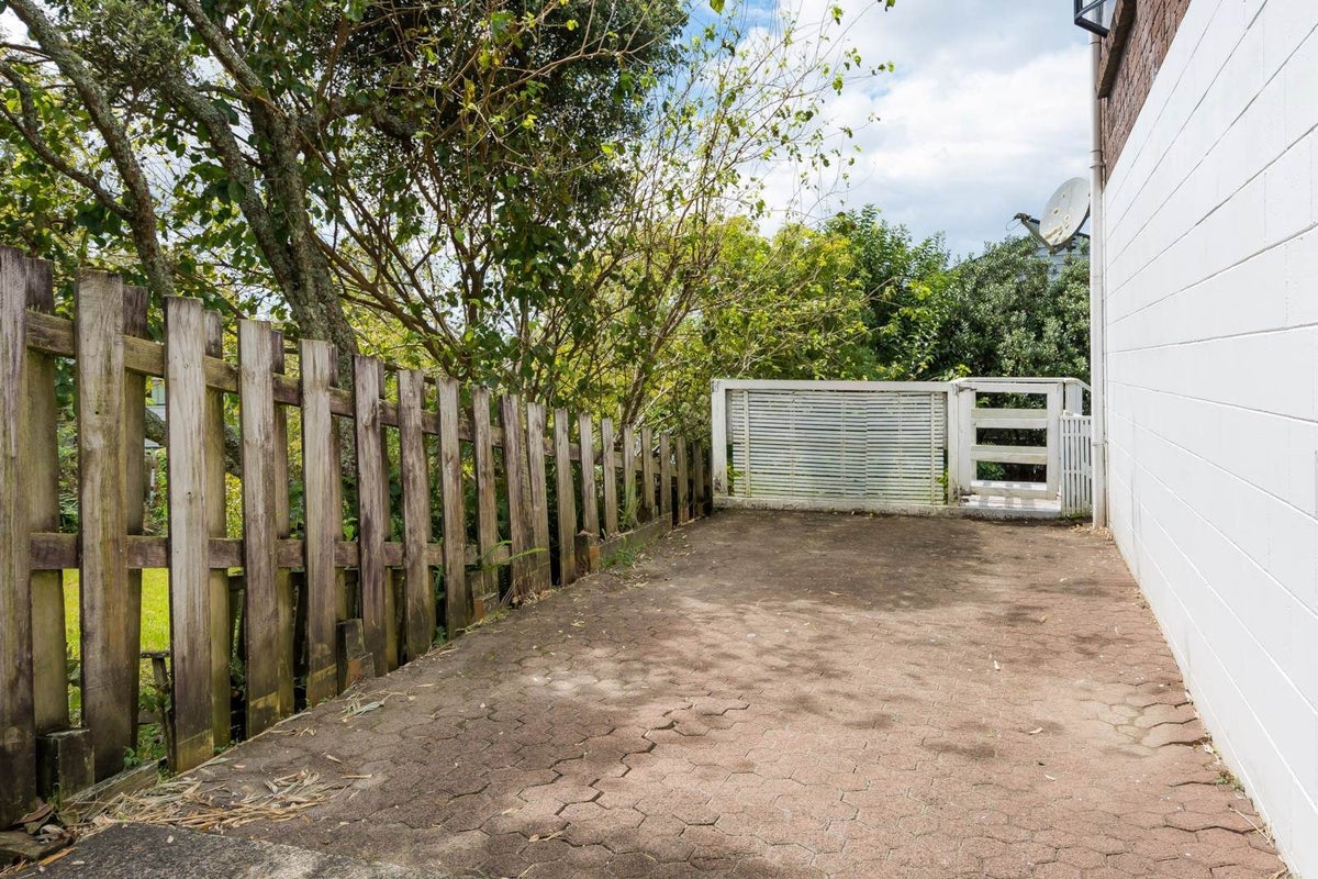 683A East Coast Road, Browns Bay, Auckland - Carousel 13