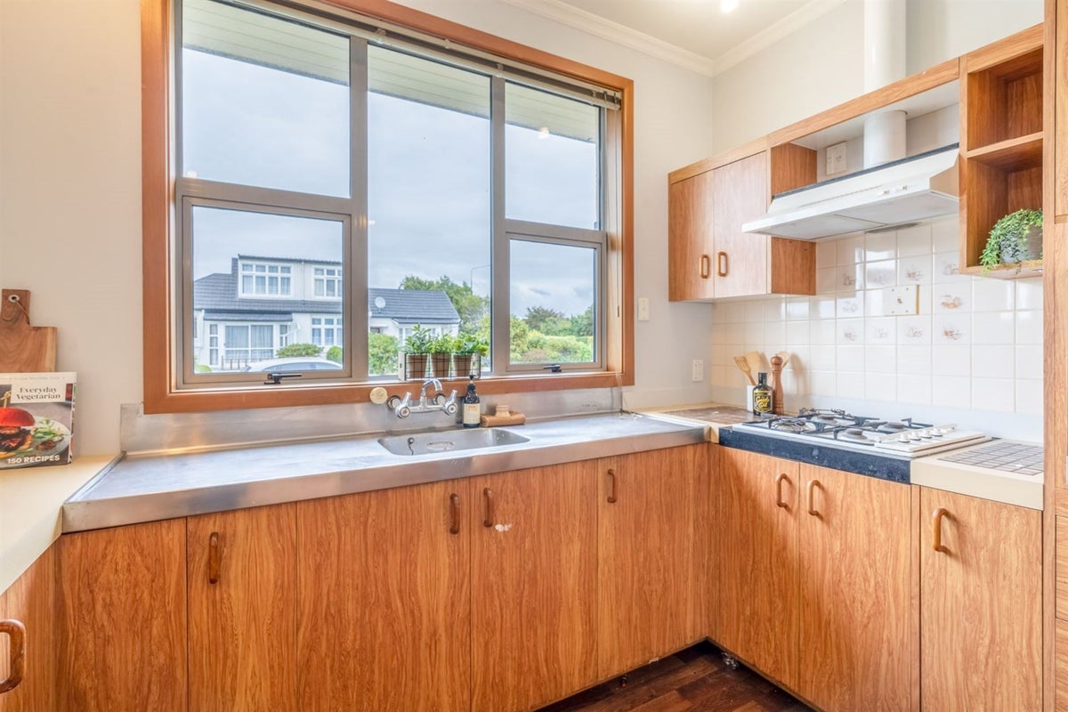138 Pomona Street, Strathern, Invercargill - Carousel 2