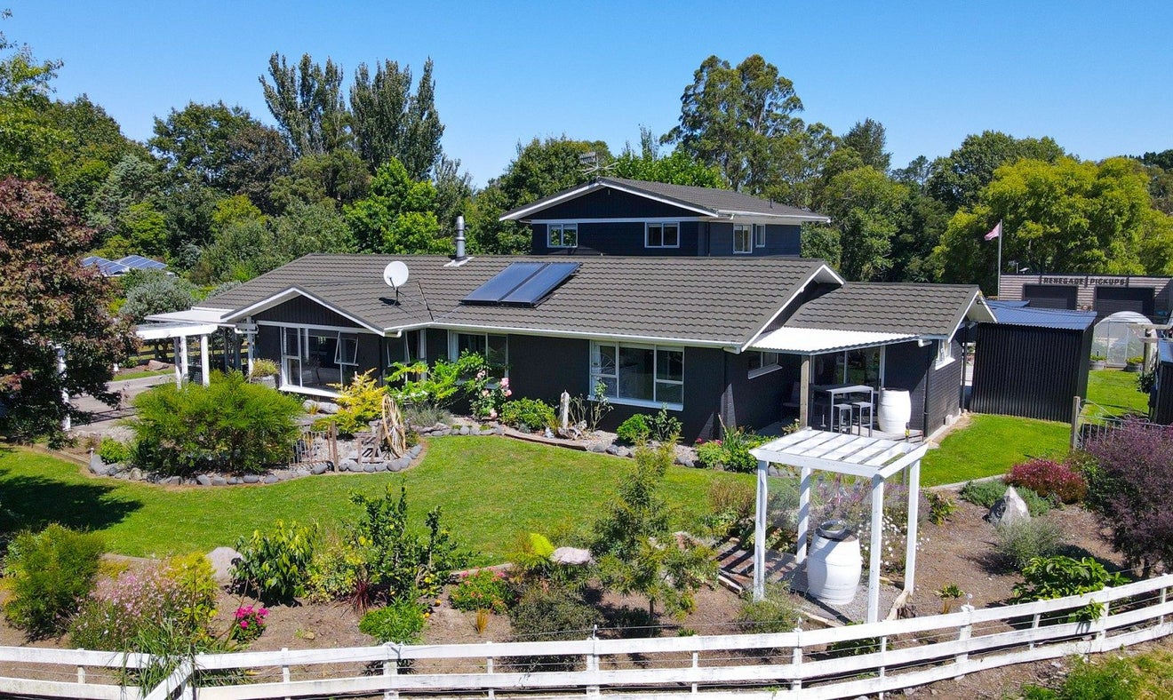 37 Keith Road, Rotorua - Carousel 1