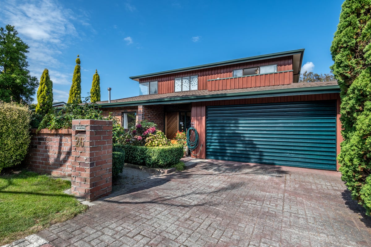 26 Burbank Crescent, Churton Park, Wellington - Carousel 1