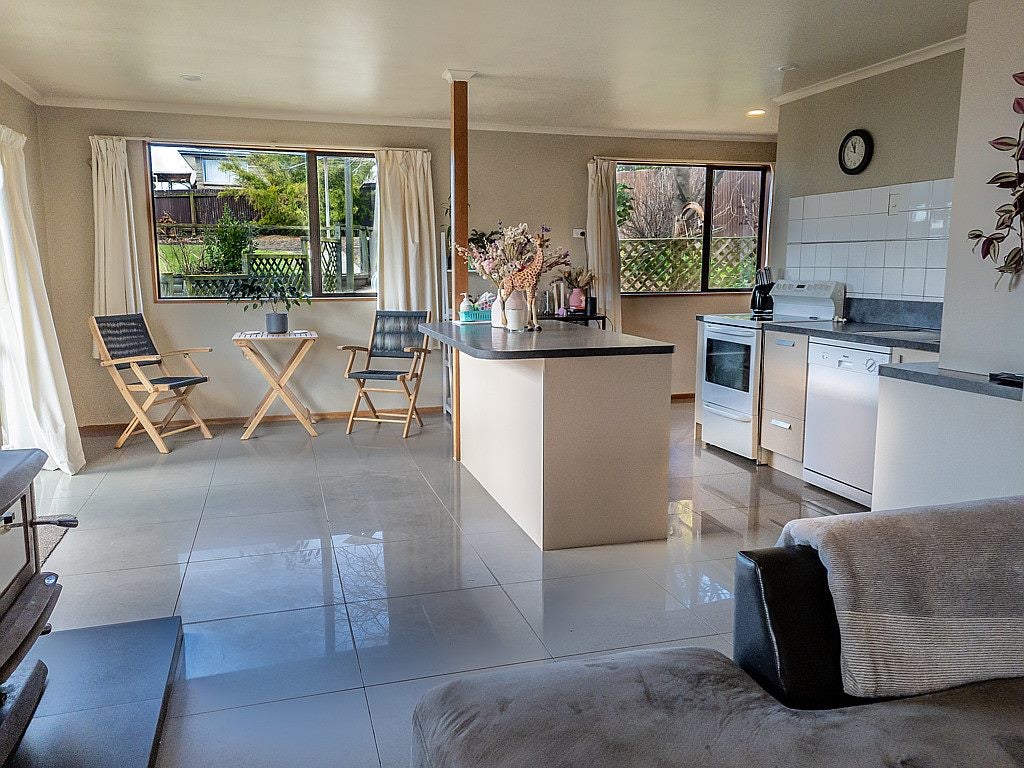 73 Greta Street, South Hill, Oamaru - Carousel 2