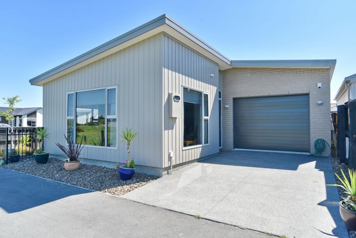 1 Glenbarr Lane, Broomfield, Christchurch - Carousel 2