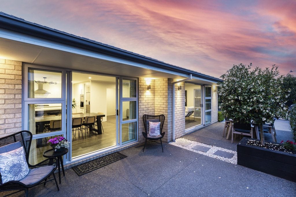 28 Holiday Drive, Mairehau, Christchurch - Carousel 2