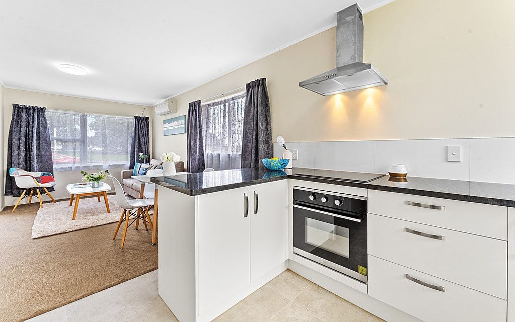 3/680 Pakuranga Road, Highland Park, Auckland - Carousel 1