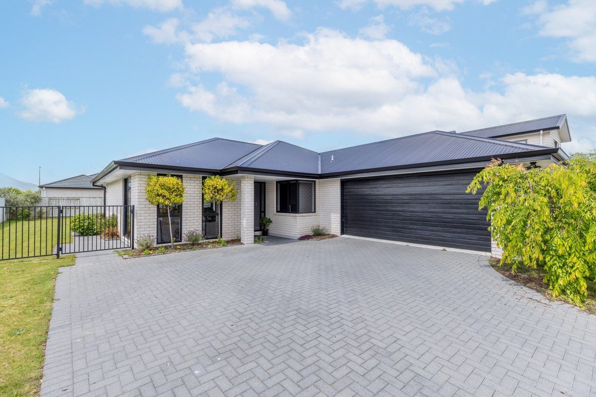 21 Huka Heights Drive, Rangatira Park, Taupo - Carousel 2