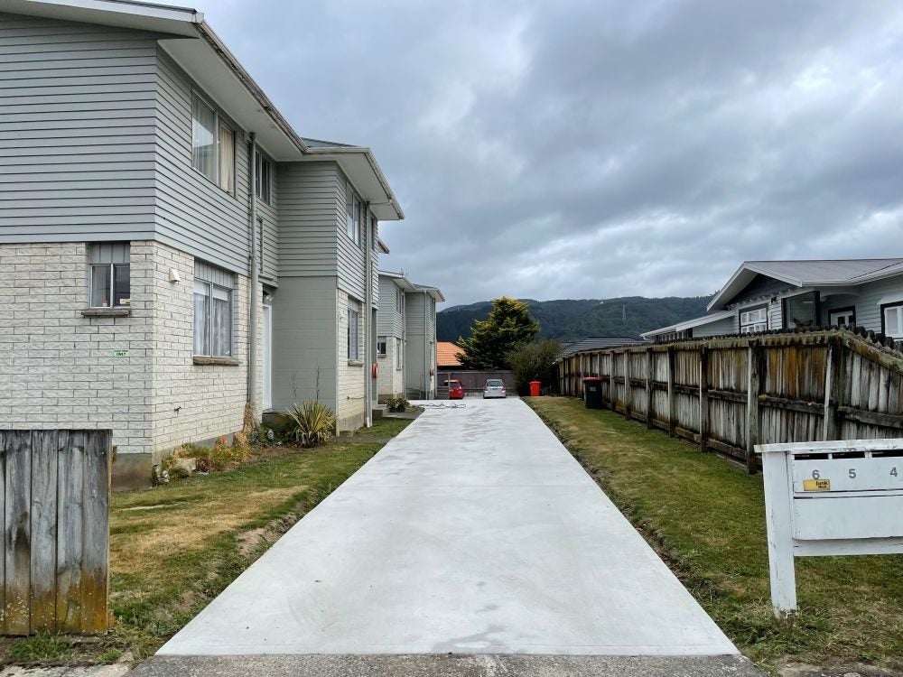 2/62 Martin Street, Wallaceville, Upper Hutt - Carousel 1
