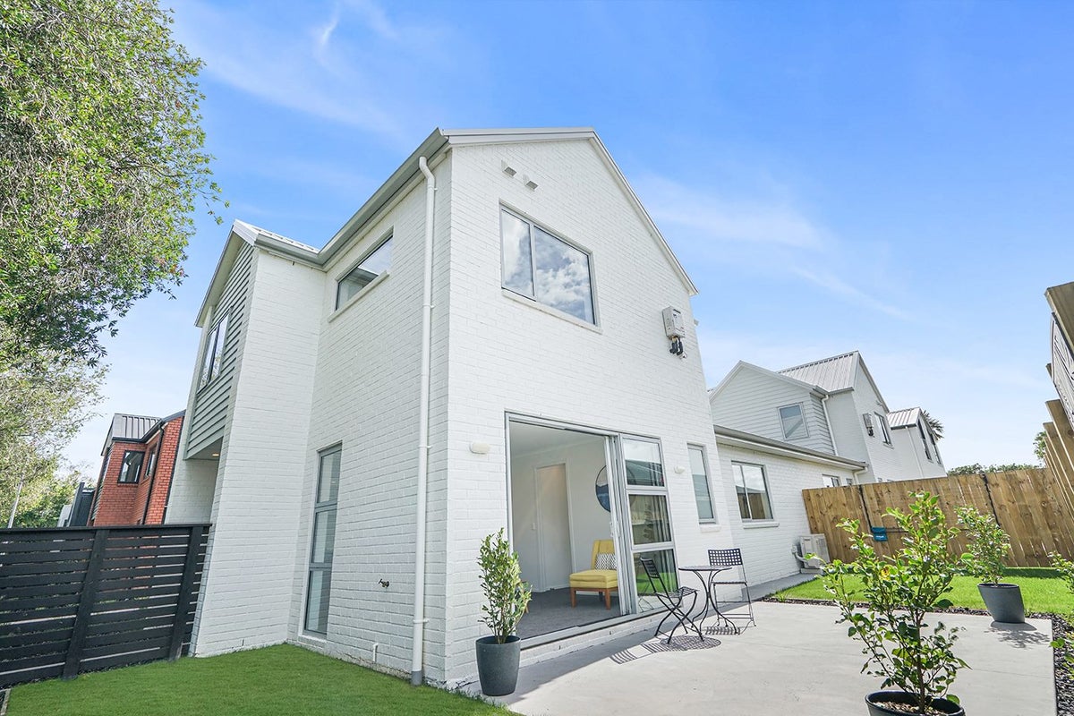 2/15 Glen Lynne Avenue, Queenwood, Hamilton - Carousel 2
