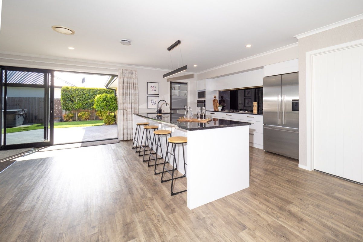2 Douglas Drive, Allenton, Ashburton - Carousel 2