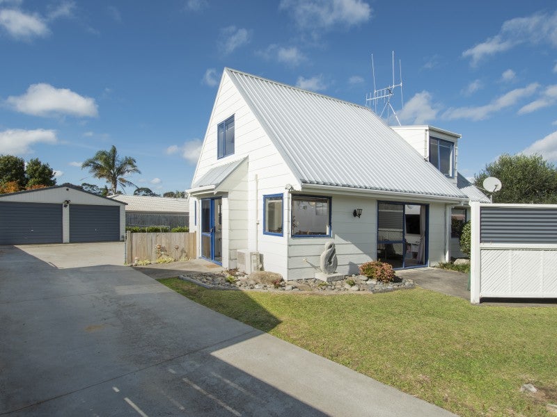 8 Katterns Street, Katikati, Katikati - Carousel 2