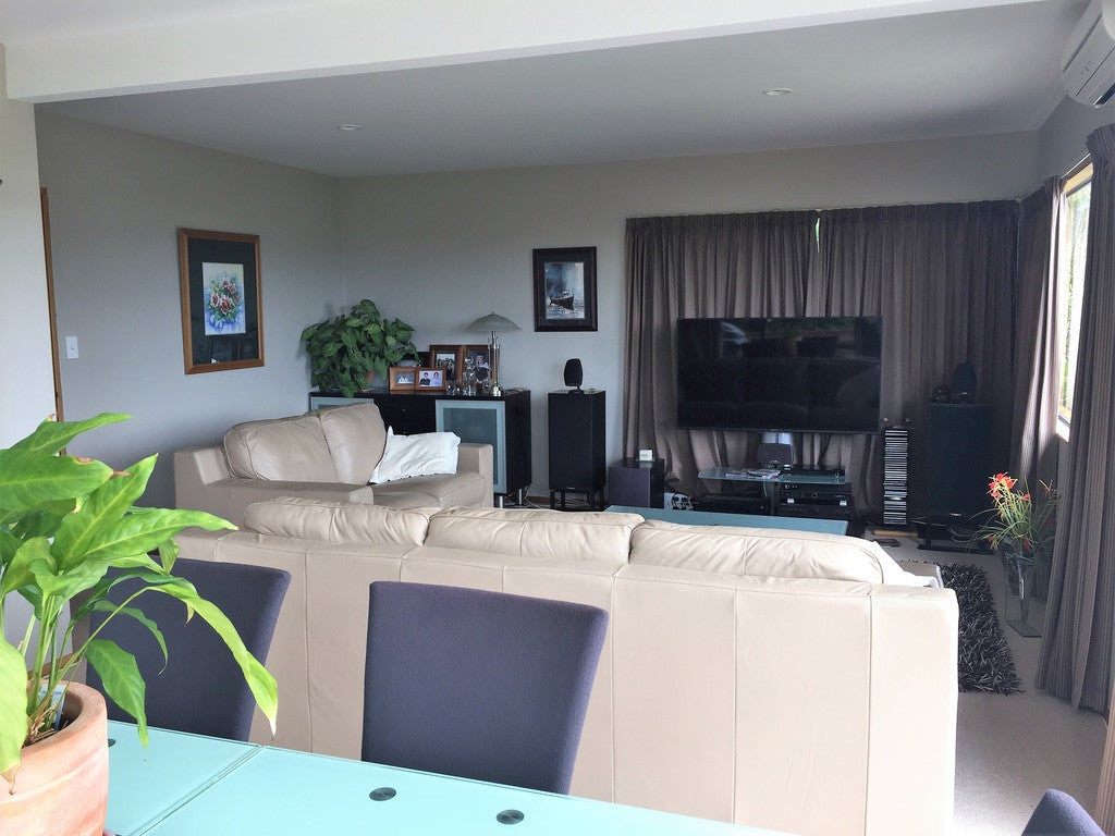 2/194 Whangaparaoa Road, Red Beach, Whangaparāoa - Carousel 2