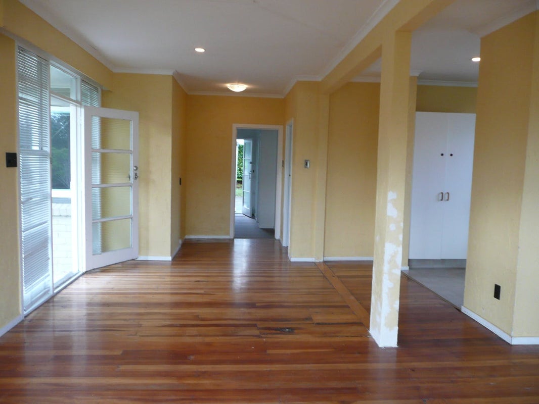 1/83 Hutchinson Avenue, New Lynn, Auckland - Carousel 2