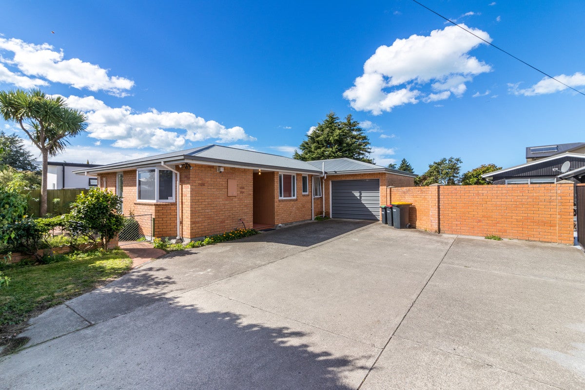 2/26 Burwood Road, Burwood, Christchurch - Carousel 1
