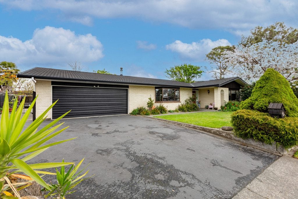 22 Otatara Road, Taradale, Napier - Carousel 22
