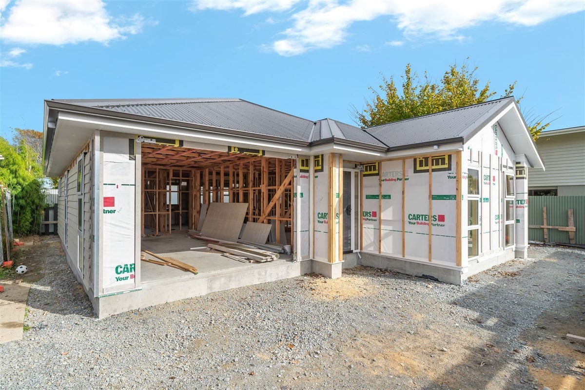 623C Fergusson Drive, Trentham, Upper Hutt - Carousel 1