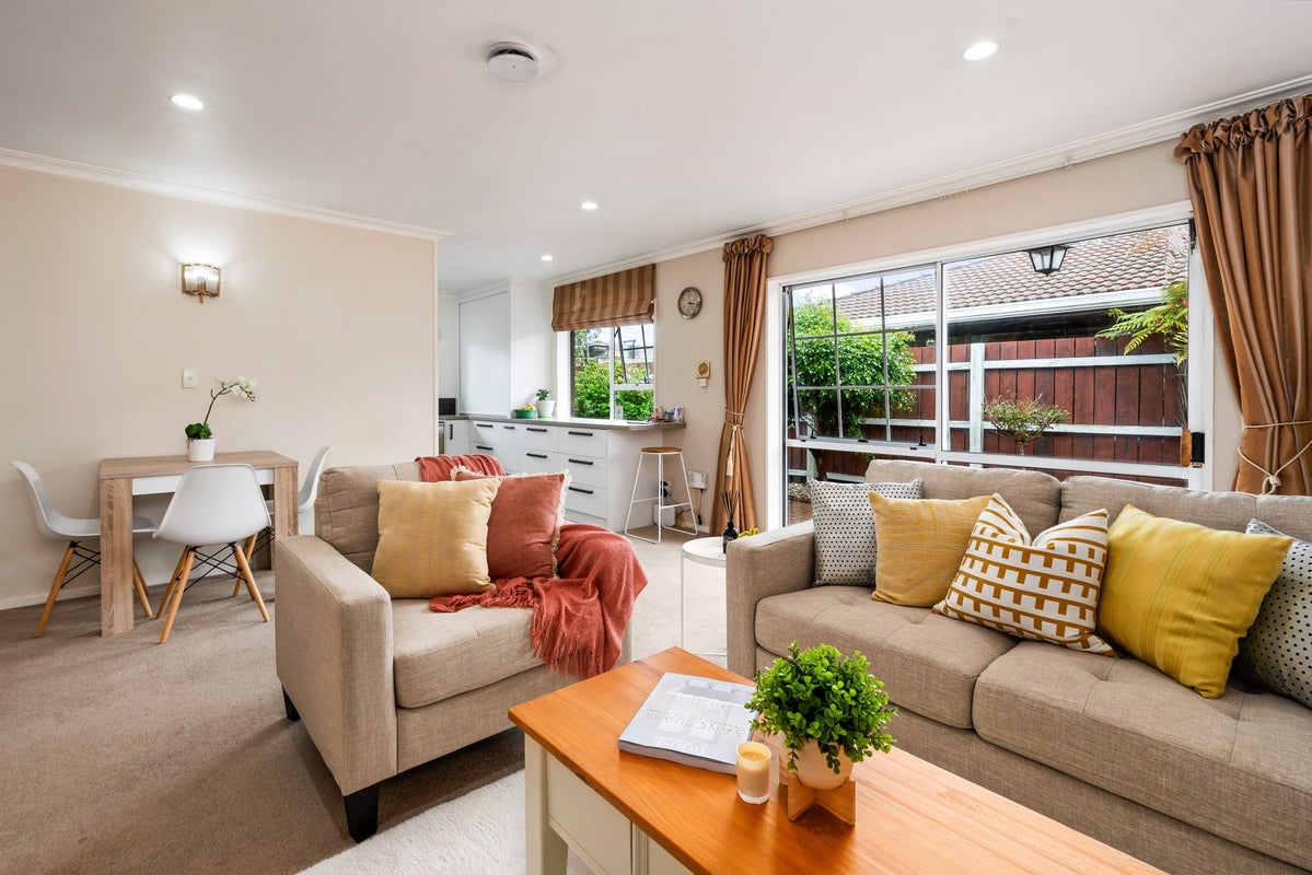 20B Eason Street, Victoria, Rotorua - Carousel 2
