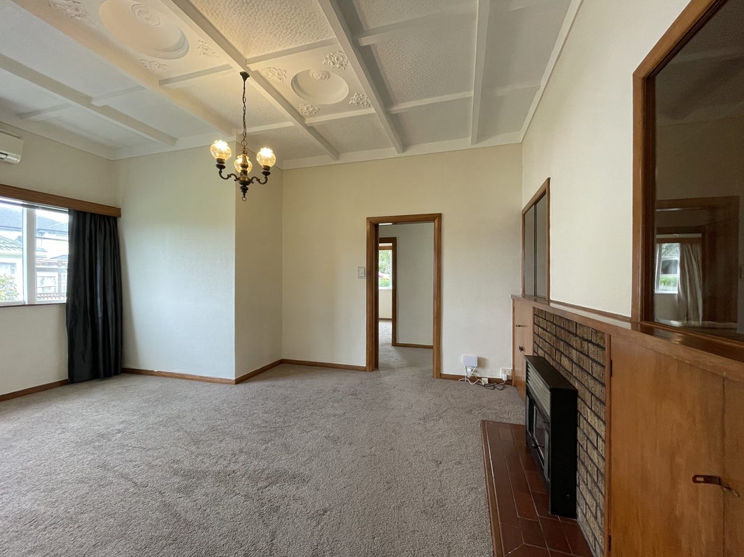 492 Blockhouse Bay Road, Blockhouse Bay, Auckland - Carousel 1