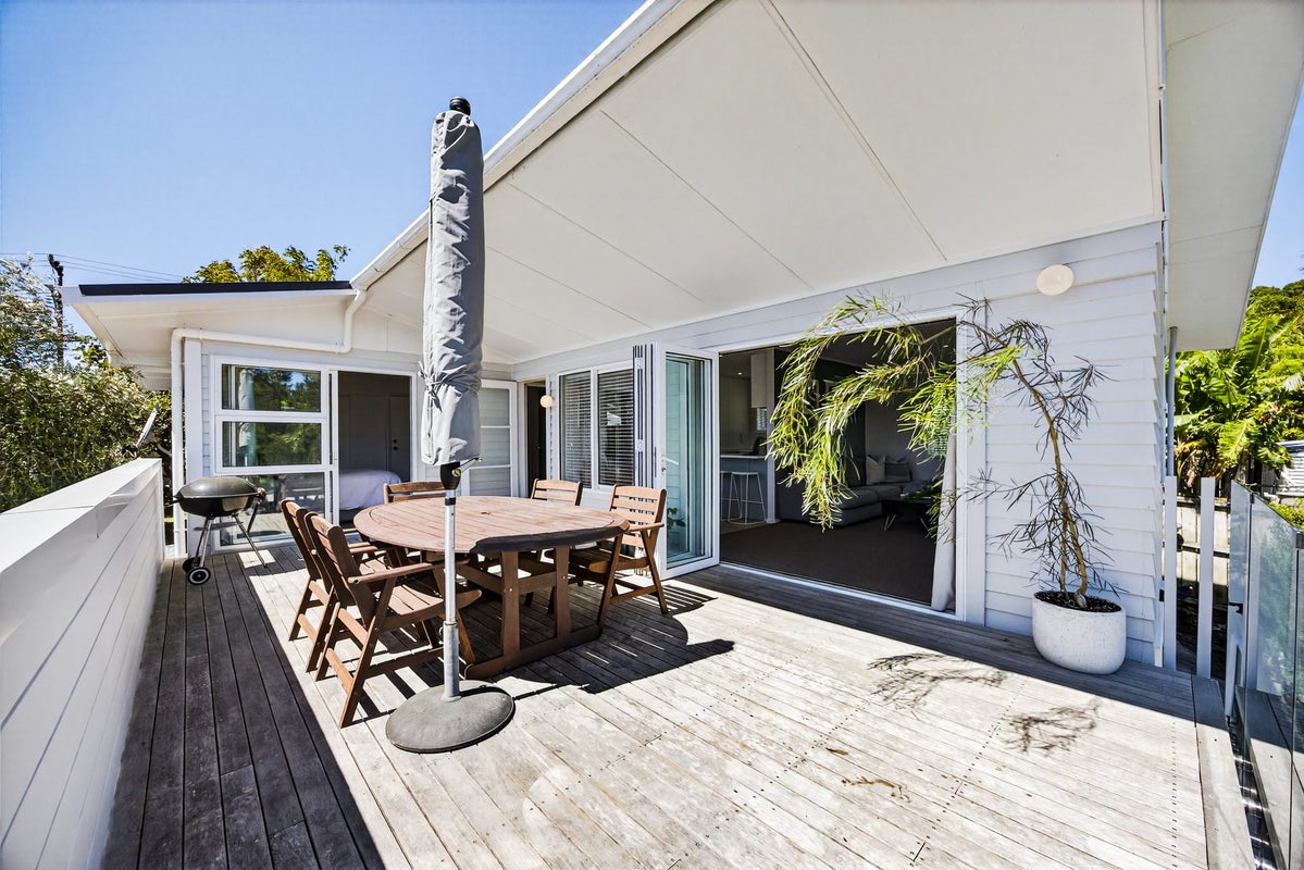 196 Verbena Road, Birkdale, Auckland - Carousel 2