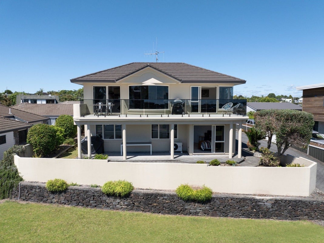 9A Percival Avenue, Matua, Tauranga - Carousel 1
