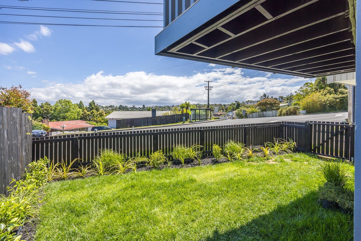 1/94 Target Road, Totara Vale, Auckland - Carousel 25