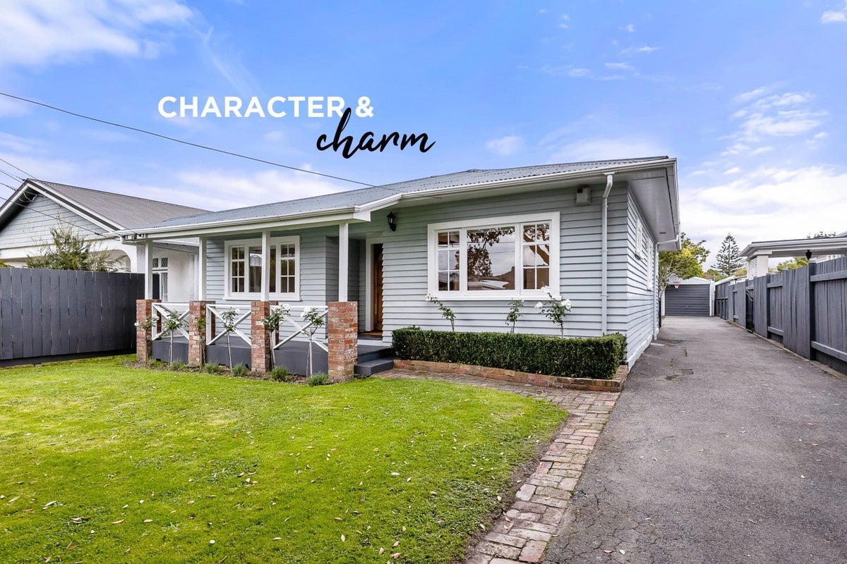 31 Ariki Street, Boulcott, Lower Hutt - Carousel 1