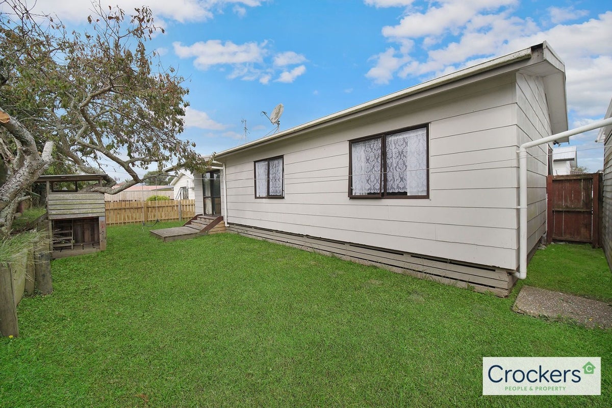 6 Templeton Place, Clendon Park, Auckland - Carousel 12