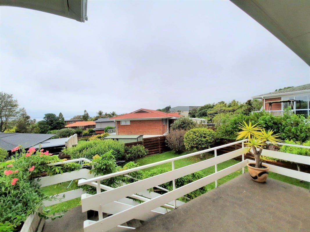 27 The Crest, Sunnyhills, Auckland - Carousel 14