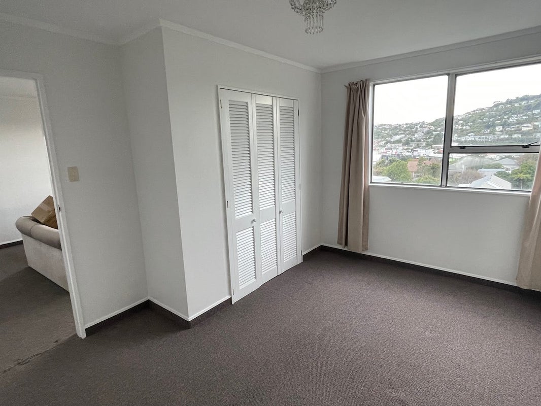 6/26 Phillip Street, Johnsonville, Wellington - Carousel 1