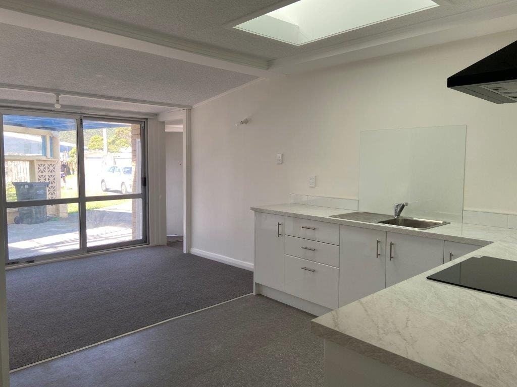 39 Pirie Crescent, Moera, Lower Hutt - Carousel 2