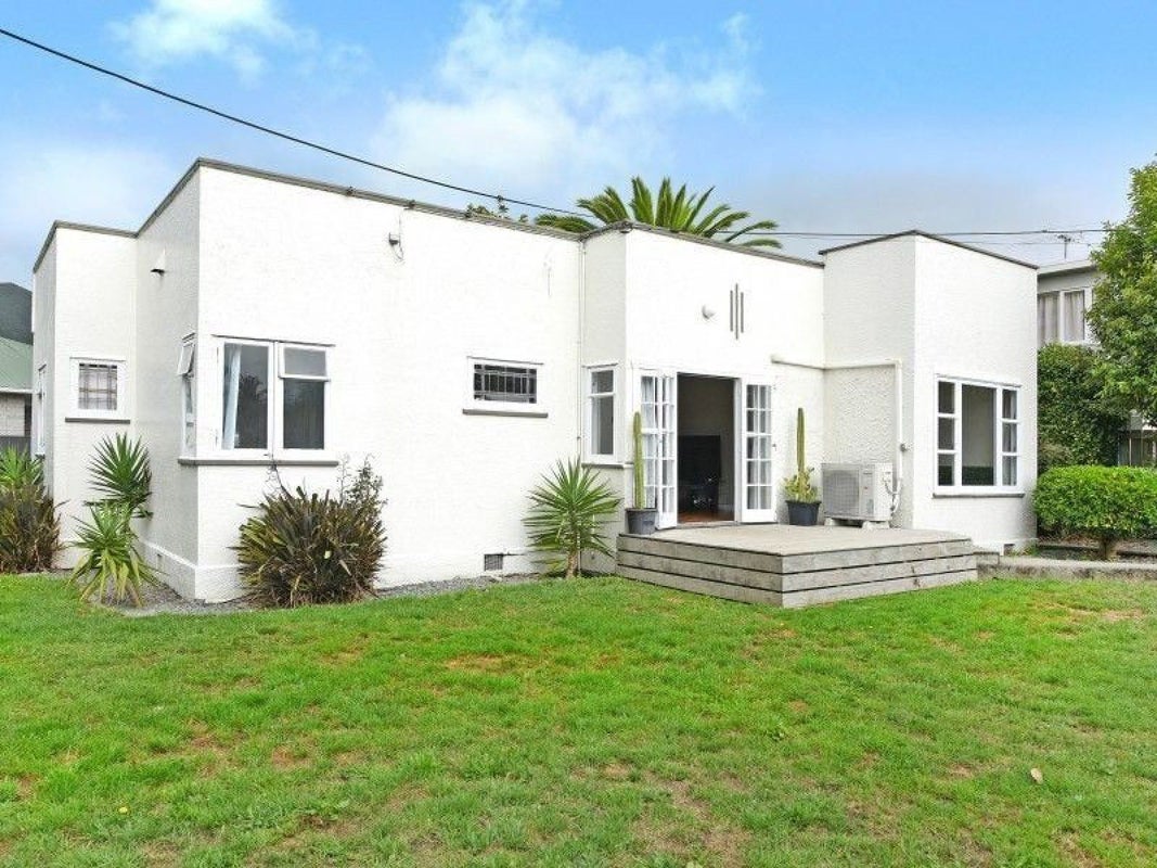 158 NAENAE RD, NAENAE, LOWER HUTT - Carousel 1