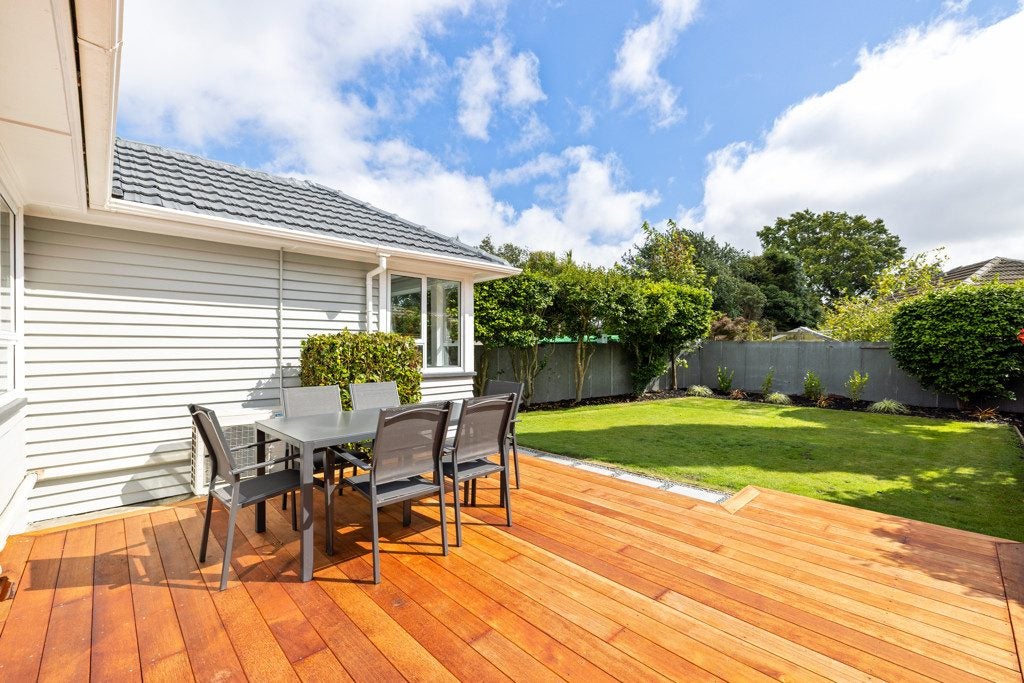 3 Sealy Place, Bryndwr, Christchurch - Carousel 2