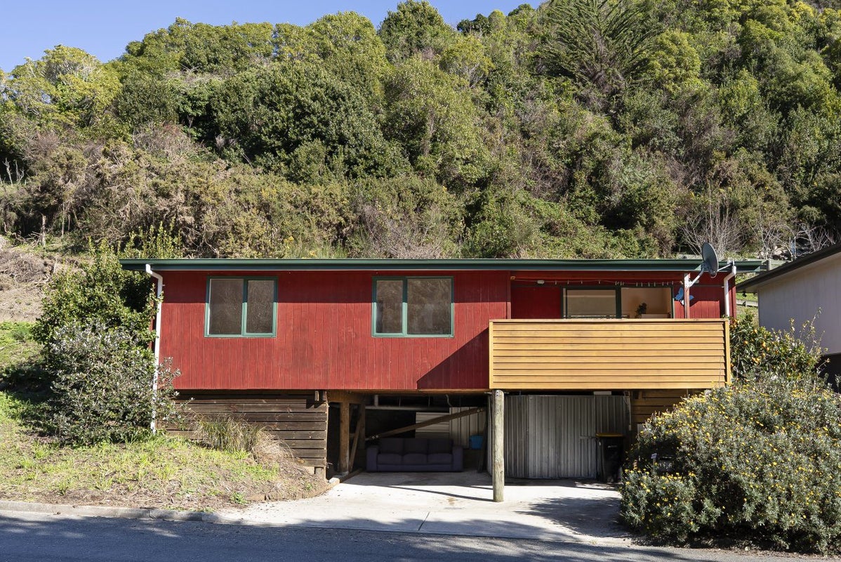15 Robinson Road, The Brook, Nelson - Carousel 2