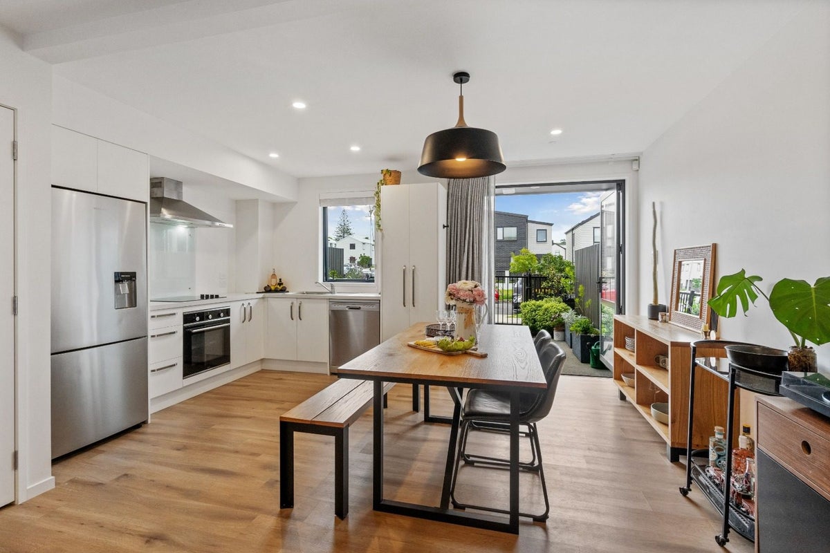 31 Cessna place, Mangere, Auckland - Carousel 1