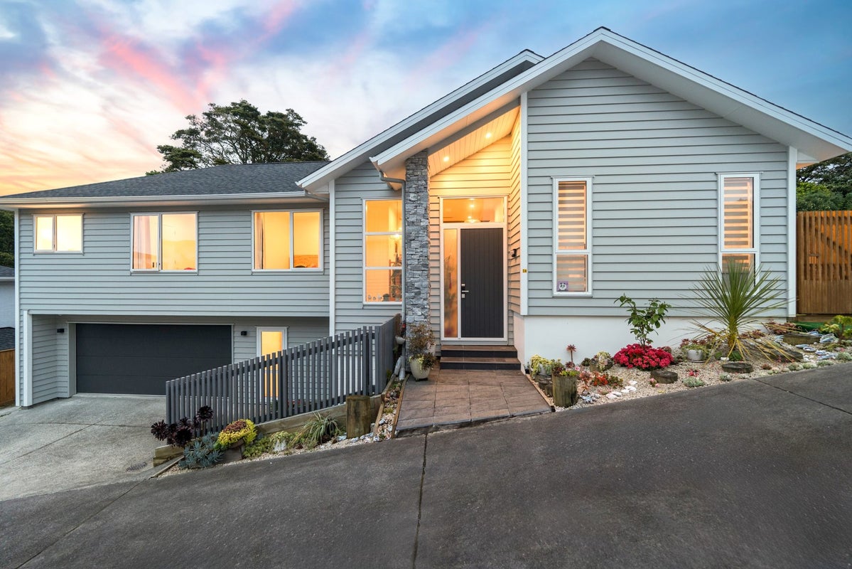 3A Lucca Crescent, Flat Bush, Auckland - Carousel 1