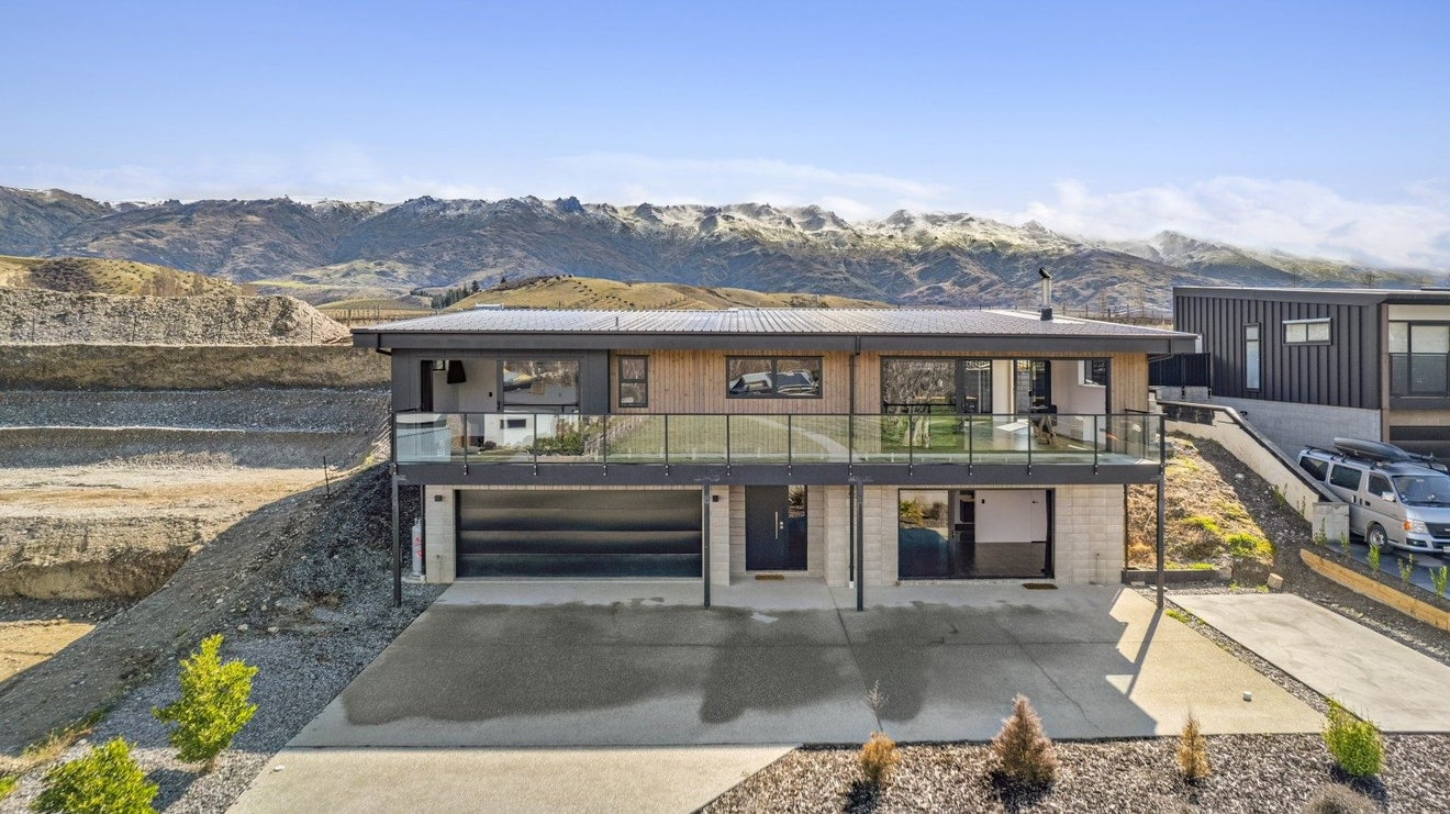 57 Stratford Drive, Mount Pisa, Cromwell - Carousel 2