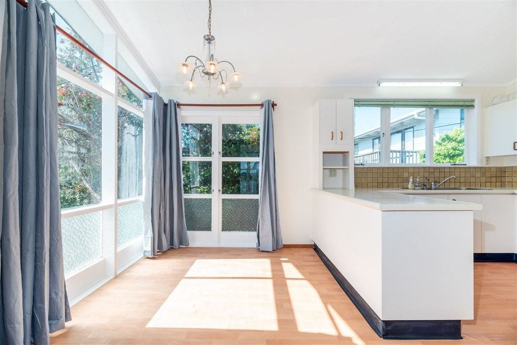 41 Sunnyside Road, Henderson, Waitakere City, Auckland - Carousel 2