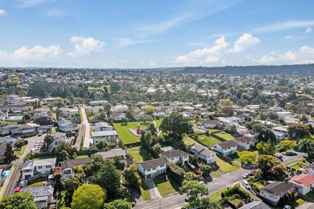 45 Vandeleur Avenue, Birkdale, Auckland - Carousel 23