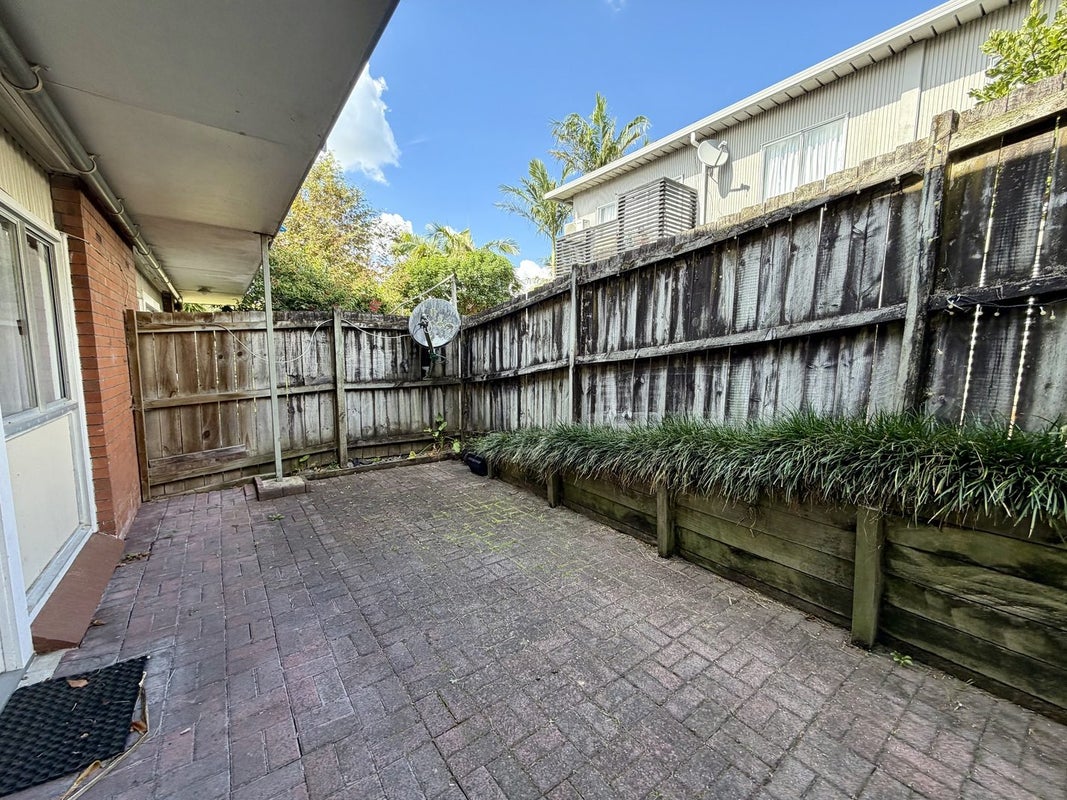 2/50 Gowing Drive, Meadowbank, Auckland - Carousel 2