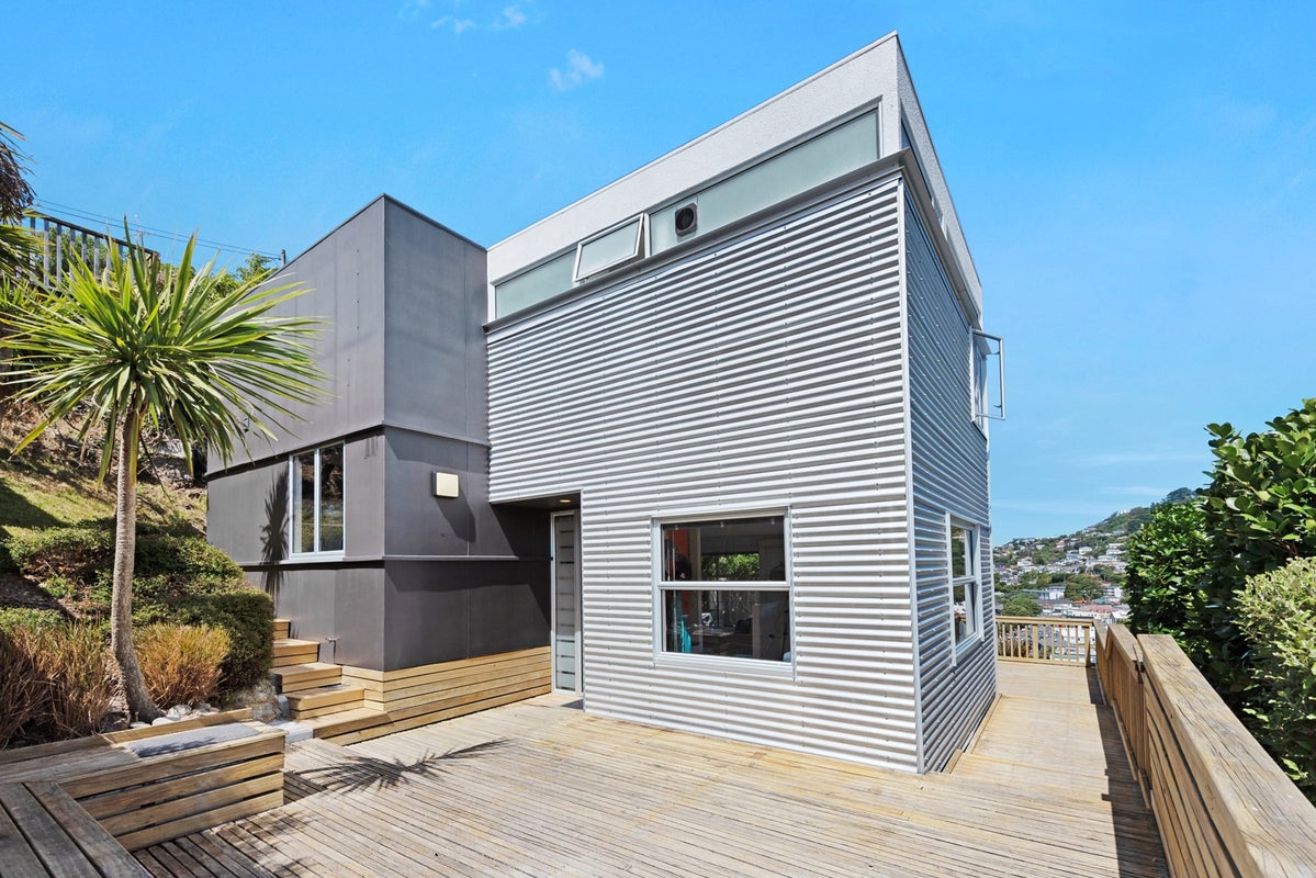 7A Baden Road, Hataitai, Wellington - Carousel 1