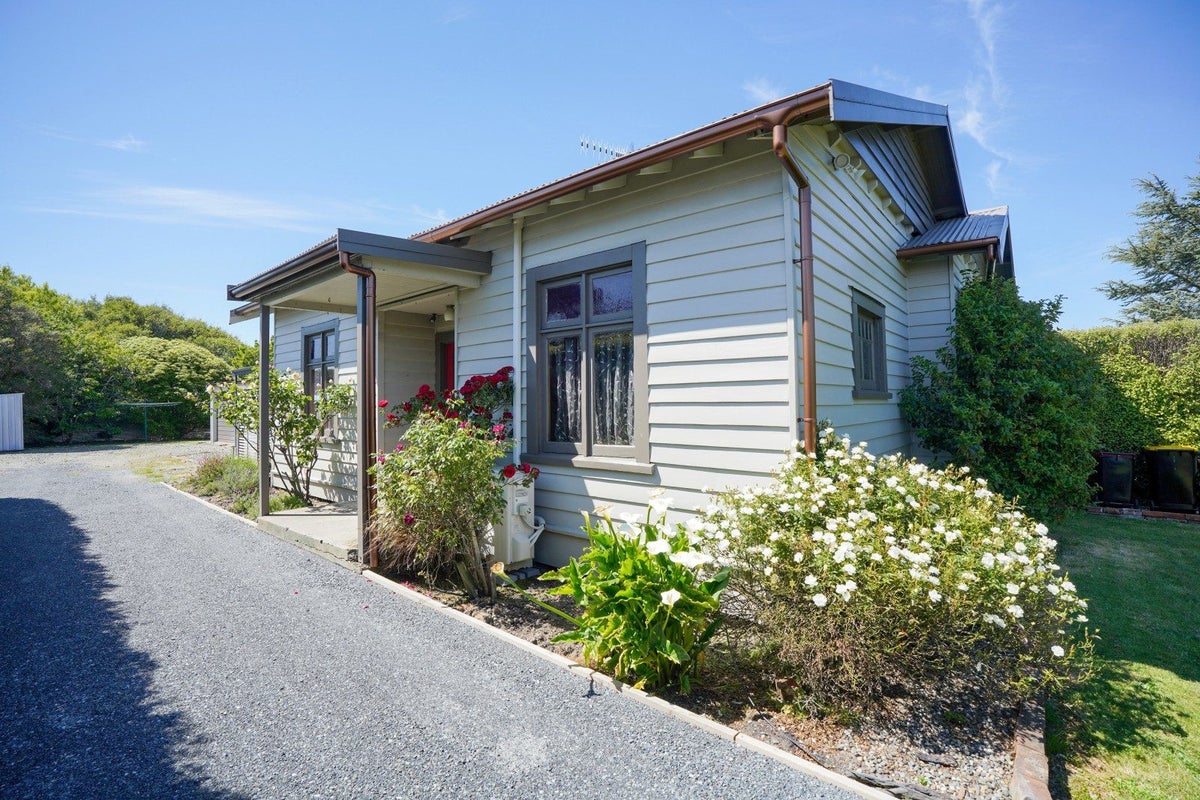 254 Nelson Street, Strathern, Invercargill - Carousel 1