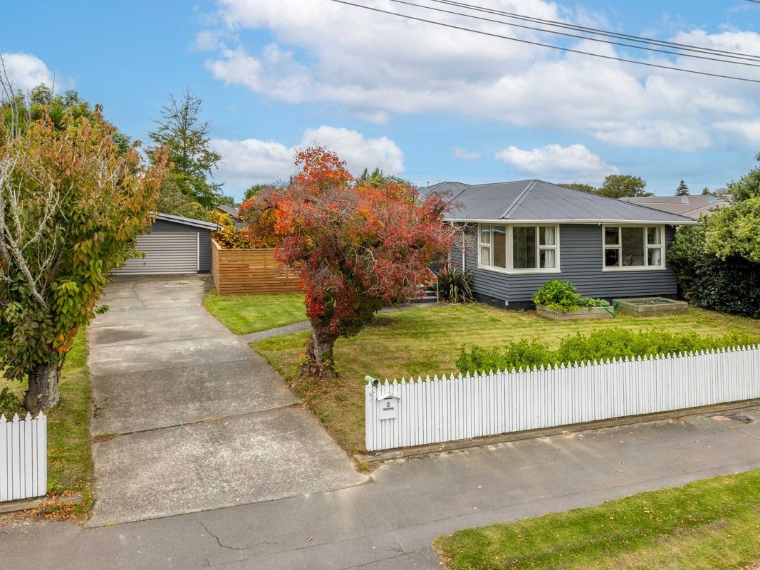 4 Colina Street, Avonhead, Christchurch - Carousel 1