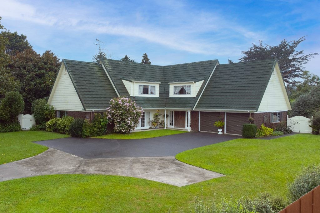 9B Dalbeth Place, Matangi, Hamilton - Carousel 1