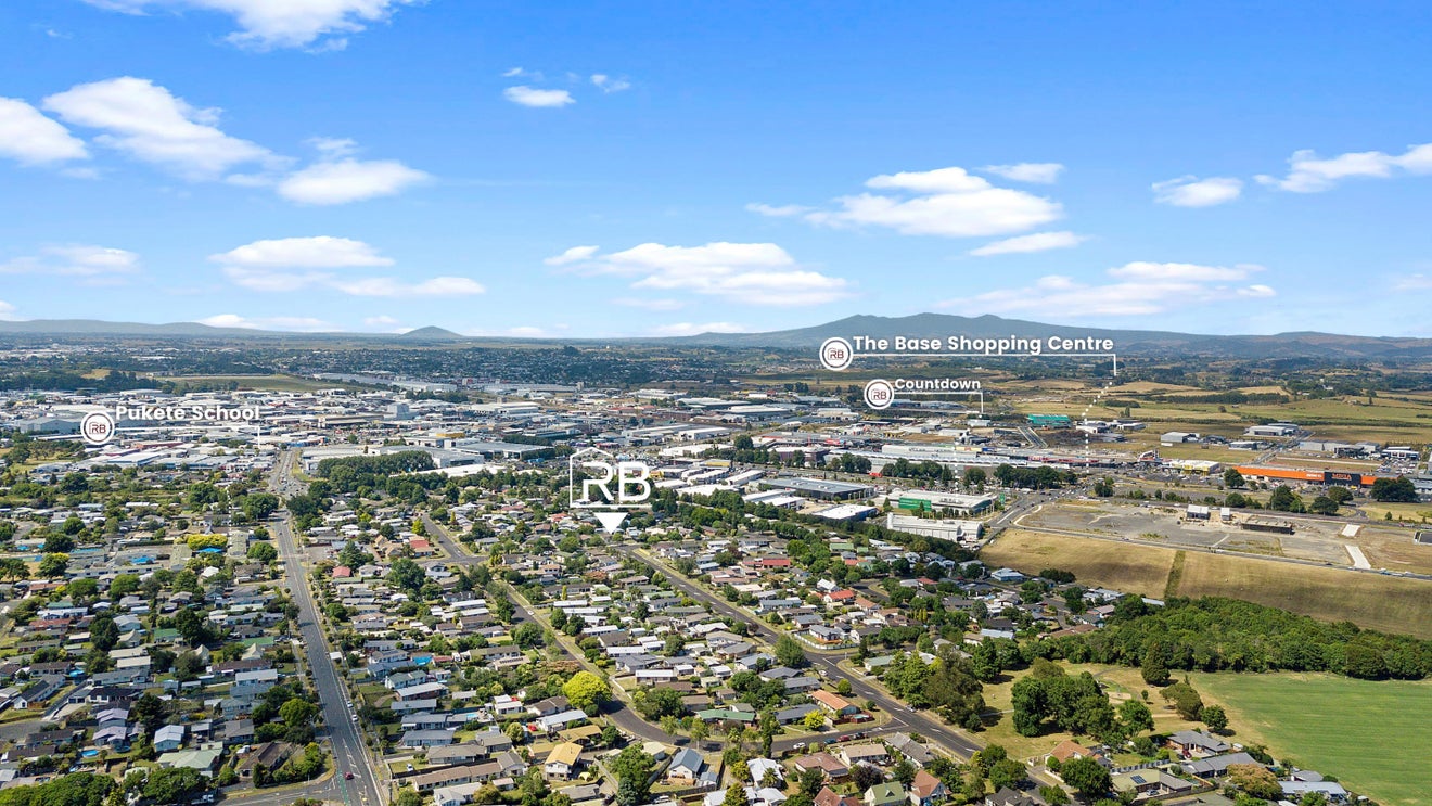 19 Sherwood Drive, Pukete, Hamilton - Carousel 25