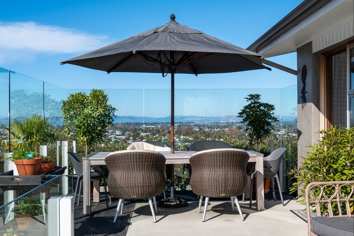 33 Enfield Road, Hospital Hill, Napier - Carousel 1