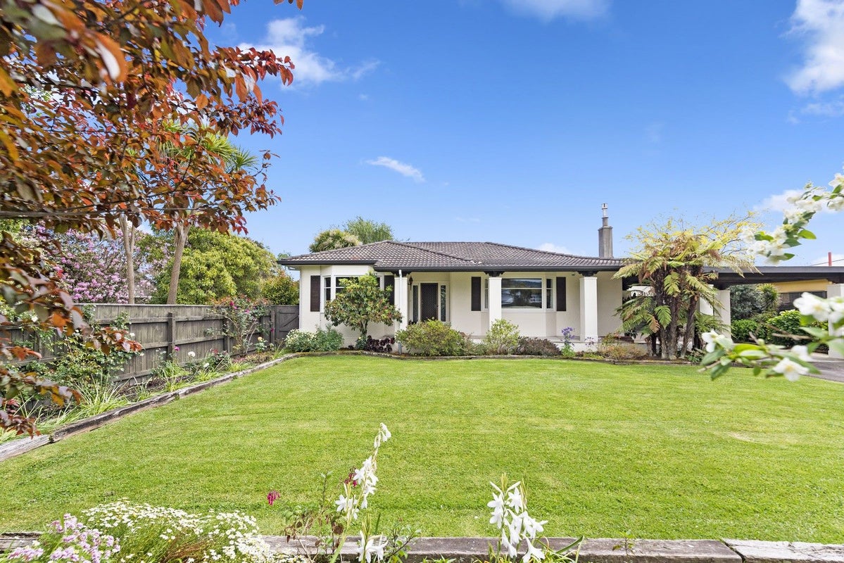 101 Weraroa Road, Levin, Levin - Carousel 1