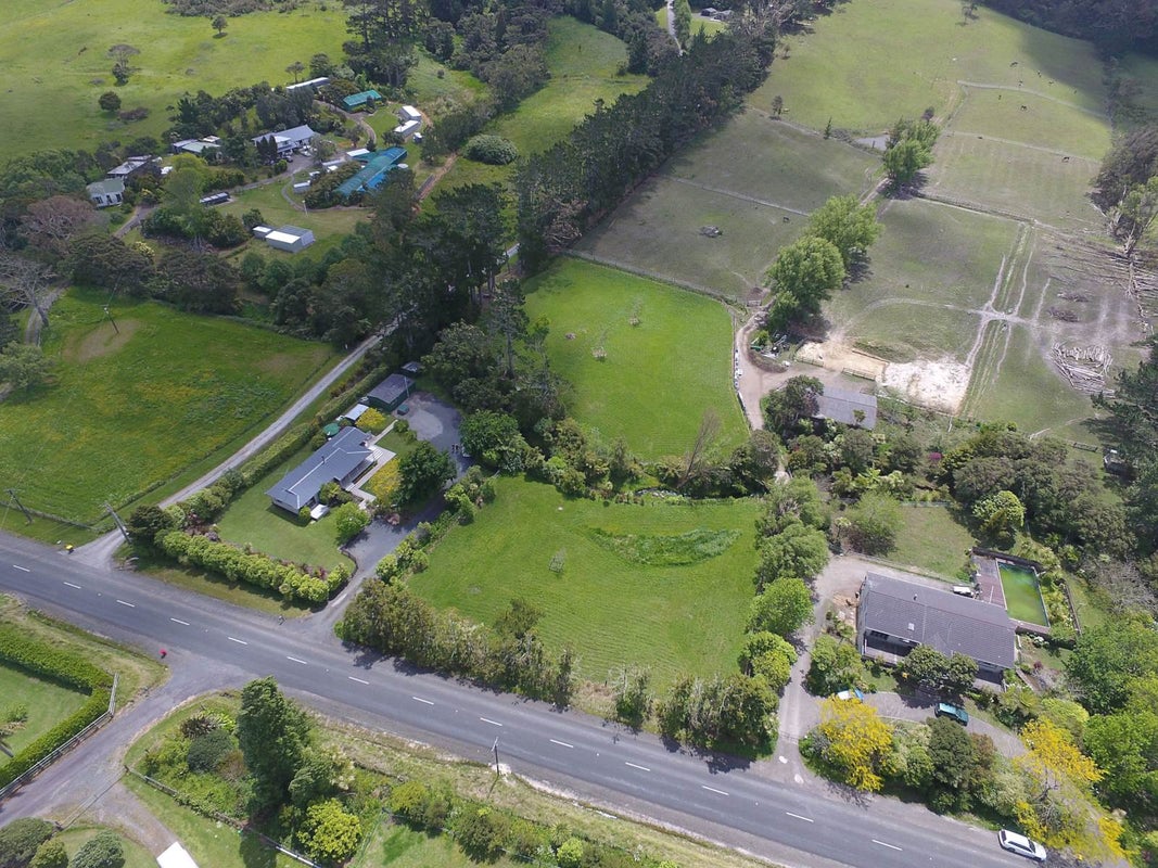 204 Foster Road, Kumeu - Carousel 29