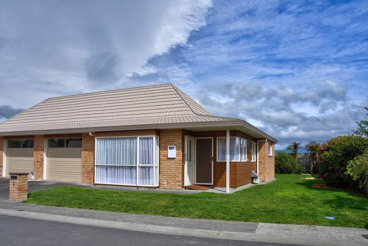 4/2 William Donald Drive, Solway, Masterton - Carousel 2