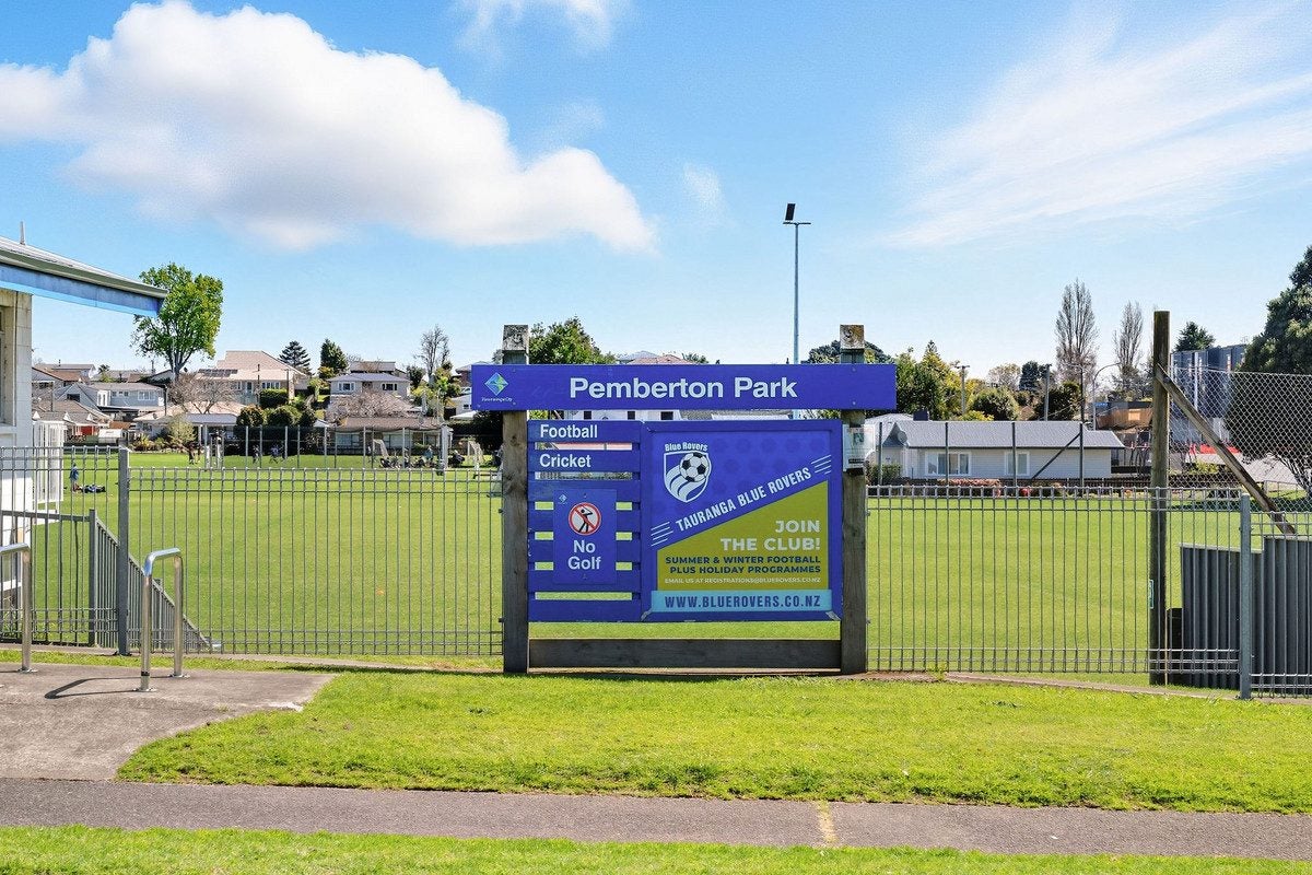 557 Fraser Street, Greerton, Tauranga - Carousel 15