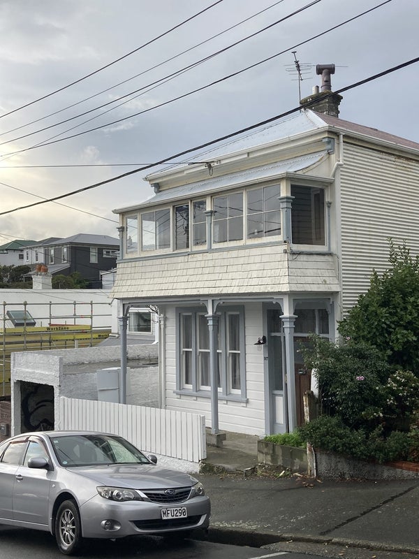 97 Majoribanks Street, Mount Victoria, Wellington - Carousel 1