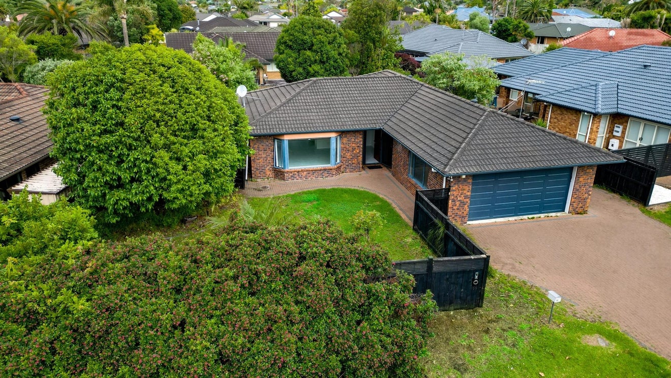58 Wattle Farm Road, Wattle Downs, Auckland - Carousel 1