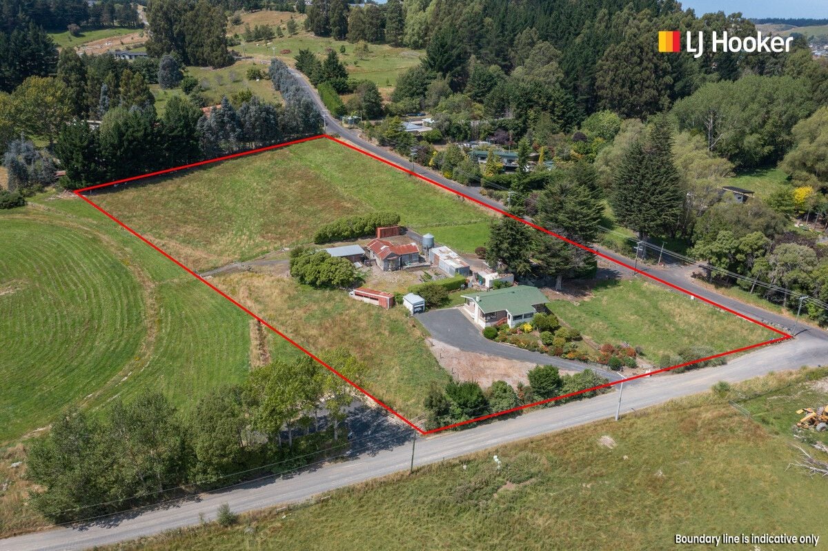 4 McMeakin Road, Abbotsford, Dunedin - Carousel 1